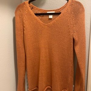 orange H&M sweater